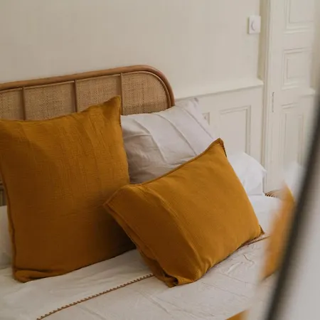 Maison Sarava Collection *